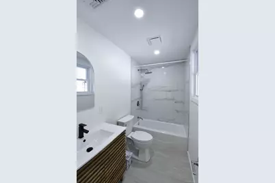 36 S 5th Avenue, Brentwood, NY 11717 - Photo 9