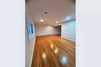 545 Pelham Road, New Rochelle, NY 10805 - Photo 5