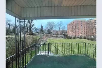 545 Pelham Road, New Rochelle, NY 10805 - Photo 23