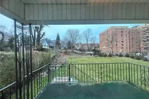 545 Pelham Rd, New Rochelle, NY 10805 - Photo 21