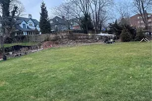 545 Pelham Rd, New Rochelle, NY 10805 - Photo 25