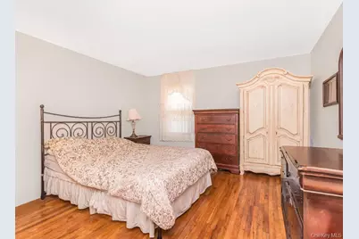 201 Shonnard Terrace, Yonkers, NY 10701 - Photo 9