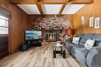 28 Sycamore Avenue, Lake Grove, NY 11755 - Photo 15