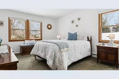 28 Sycamore Avenue, Lake Grove, NY 11755 - Photo 21