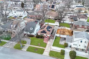 488 Pershing Blvd, Rockville Centre, NY 11570 - Photo 9