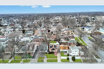 488 Pershing Blvd, Rockville Centre, NY 11570 - Photo 7