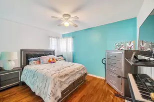 488 Pershing Blvd, Rockville Centre, NY 11570 - Photo 27