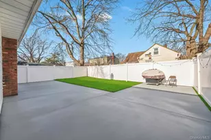 488 Pershing Blvd, Rockville Centre, NY 11570 - Photo 41