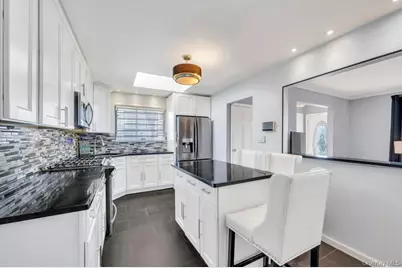 488 Pershing Blvd, Rockville Centre, NY 11570 - Photo 15