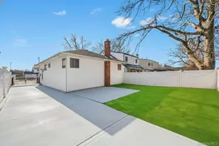 488 Pershing Blvd, Rockville Centre, NY 11570 - Photo 43