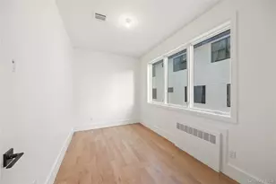 8 Memorial Park Dr, Spring Valley, NY 10977 - Photo 15