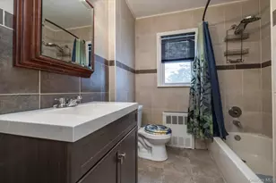 580 Georgia St, West Hempstead, NY 11550 - Photo 15