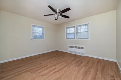 580 Georgia Street, West Hempstead, NY 11550 - Photo 17