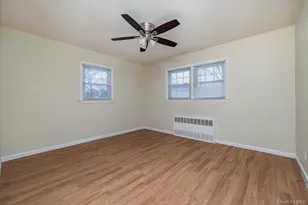 580 Georgia St, West Hempstead, NY 11550 - Photo 17