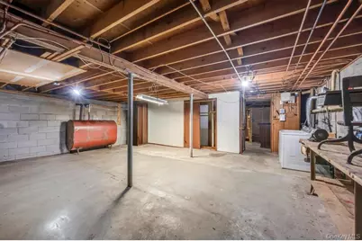 15 E Woodside Avenue, Patchogue, NY 11772 - Photo 27