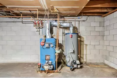 15 E Woodside Avenue, Patchogue, NY 11772 - Photo 31