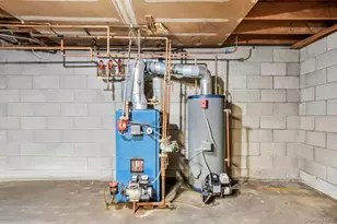 15 E Woodside Ave, Patchogue, NY 11772 - Photo 31