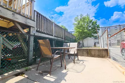 2555 Westervelt Avenue, Bronx, NY 10469 - Photo 17