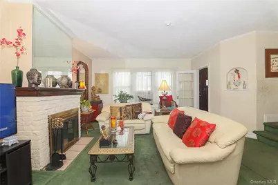 2555 Westervelt Avenue, Bronx, NY 10469 - Photo 5