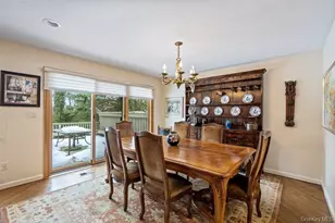 194 Alta Terrace Terrace, Jericho, NY 11753 - Photo 5