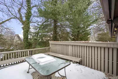 194 Alta Terrace Terrace, Jericho, NY 11753 - Photo 27