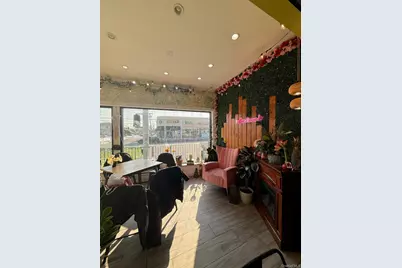 882 Hempstead Turnpike, Franklin Square, NY 11010 - Photo 7