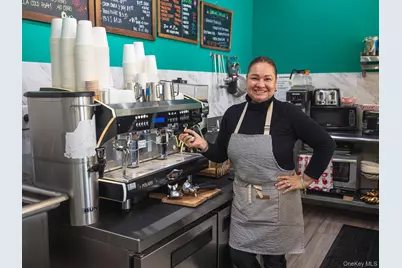 882 Hempstead Turnpike, Franklin Square, NY 11010 - Photo 5