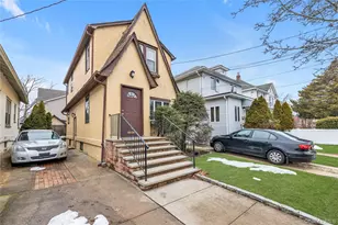 30 Putnam Ave, Lynbrook, NY 11563 - Photo 15