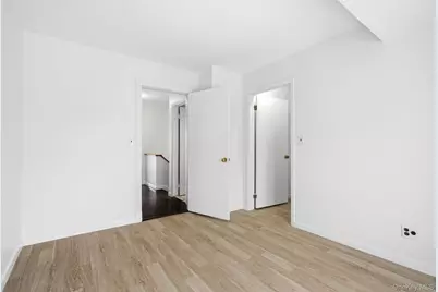 152 Tier Street #211C, Bronx, NY 10464 - Photo 15