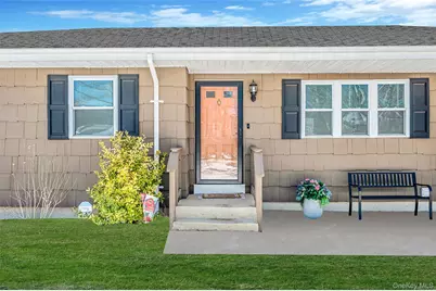 126 Floyd Road, Shirley, NY 11967 - Photo 3