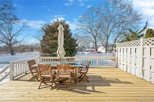 126 Floyd Rd, Shirley, NY 11967 - Photo 33