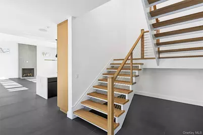 8 Hilo Drive, Shelter Island, NY 11964 - Photo 11