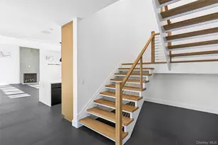 8 Hilo Dr, Shelter Island, NY 11964 - Photo 11