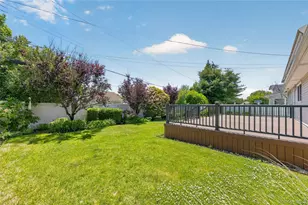 1468 Tyler Ave, East Meadow, NY 11554 - Photo 25