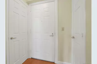 31 Greenridge Avenue #3M, White Plains, NY 10605 - Photo 3