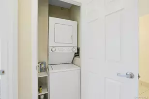 31 Greenridge Ave, White Plains, NY 10605 - Photo 17