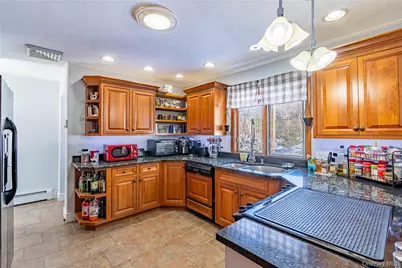 77 Colburn Drive, Poughkeepsie, NY 12603 - Photo 11