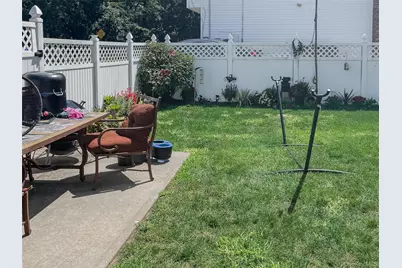 239 Washington Avenue, Amityville, NY 11701 - Photo 33