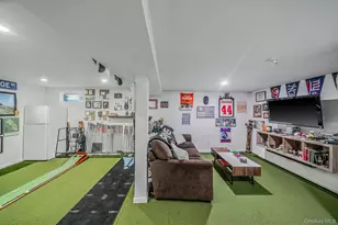 2909 New London Ave, Medford, NY 11763 - Photo 23