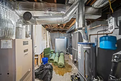 2909 New London Avenue, Medford, NY 11763 - Photo 27