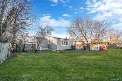 2909 New London Avenue, Medford, NY 11763 - Photo 29