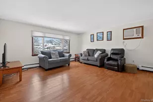 525 Keller Ave, Elmont, NY 11003 - Photo 19