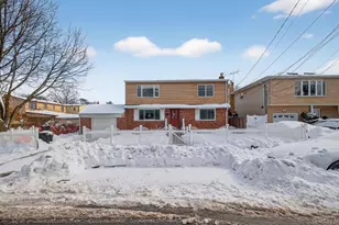 525 Keller Ave, Elmont, NY 11003 - Photo 29