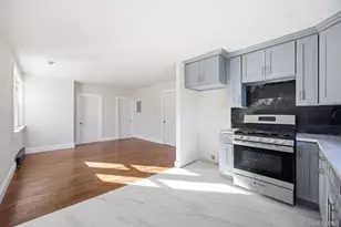 30-33 93rd St, East Elmhurst, NY 11369 - Photo 23