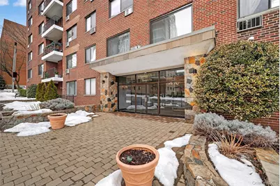 25 Lake Street #3D, White Plains, NY 10603 - Photo 1