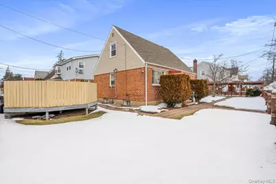 14146 253rd Street, Rosedale, NY 11422 - Photo 29