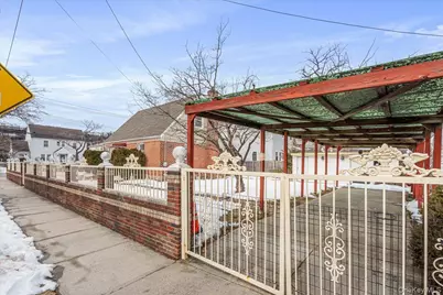 14146 253rd Street, Rosedale, NY 11422 - Photo 31