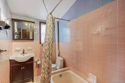 14146 253rd Street, Rosedale, NY 11422 - Photo 19