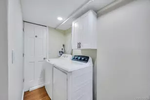 41 Winding Rd, Hicksville, NY 11801 - Photo 17