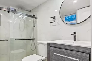 164-08 Tuskegee Airmen Way, Jamaica, NY 11433 - Photo 27